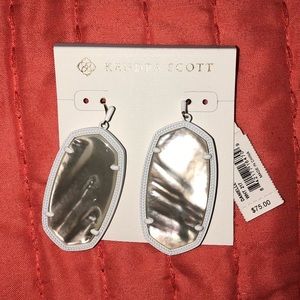 Brand New Kendra Scott earrings